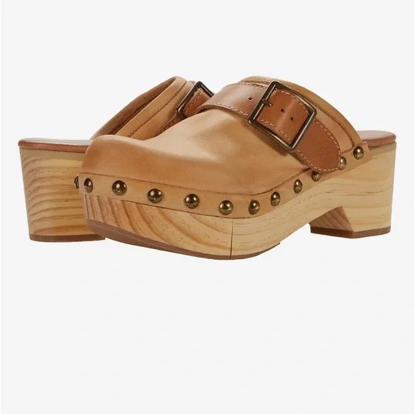 NWOT Free People Culver‎ City Leather Taupe Studded Clogs Sz 38/us8 - Picture 2 of 11